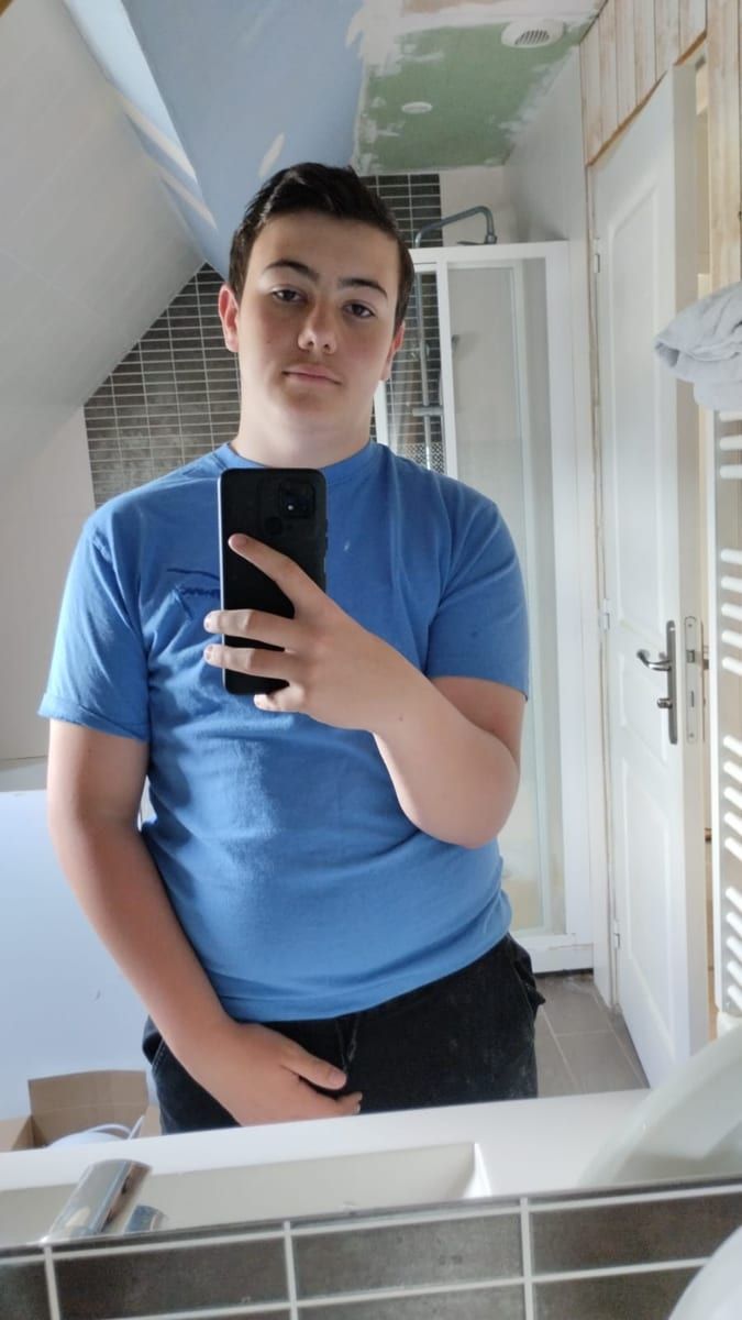 Profil de Yanisse, 45 ans, Jeune gay à Gstaad (Berne)