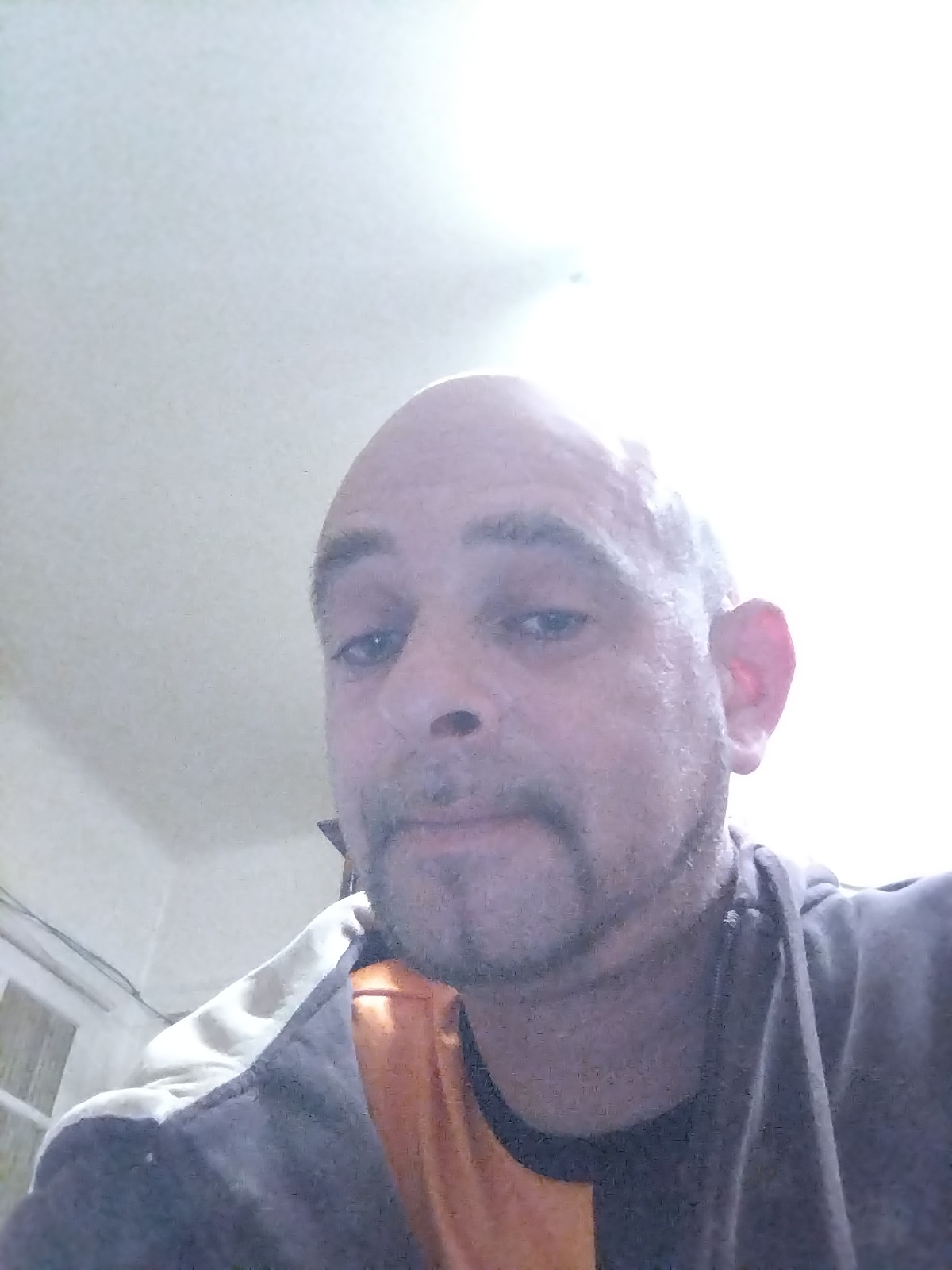 Grady - Jeune gay à Zeneggen Profil de Grady, 30 ans, Jeune gay à Zeneggen (Valais)