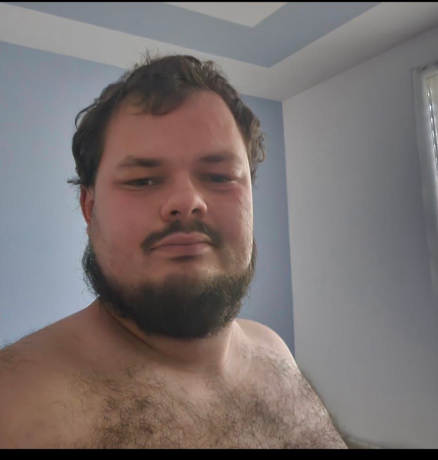 Profil de Emilian, 37 ans, Jeune gay à Corcelles BE (Berne)