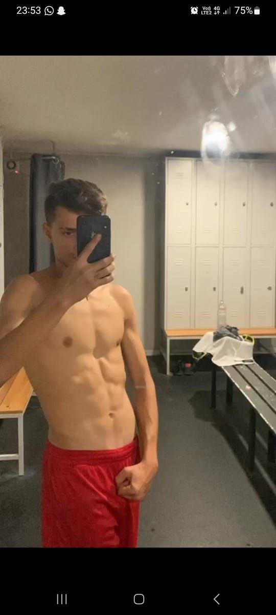Profil de Paul-mathieu, 29 ans, Jeune gay à Wilen b. Wollerau (Schwytz)