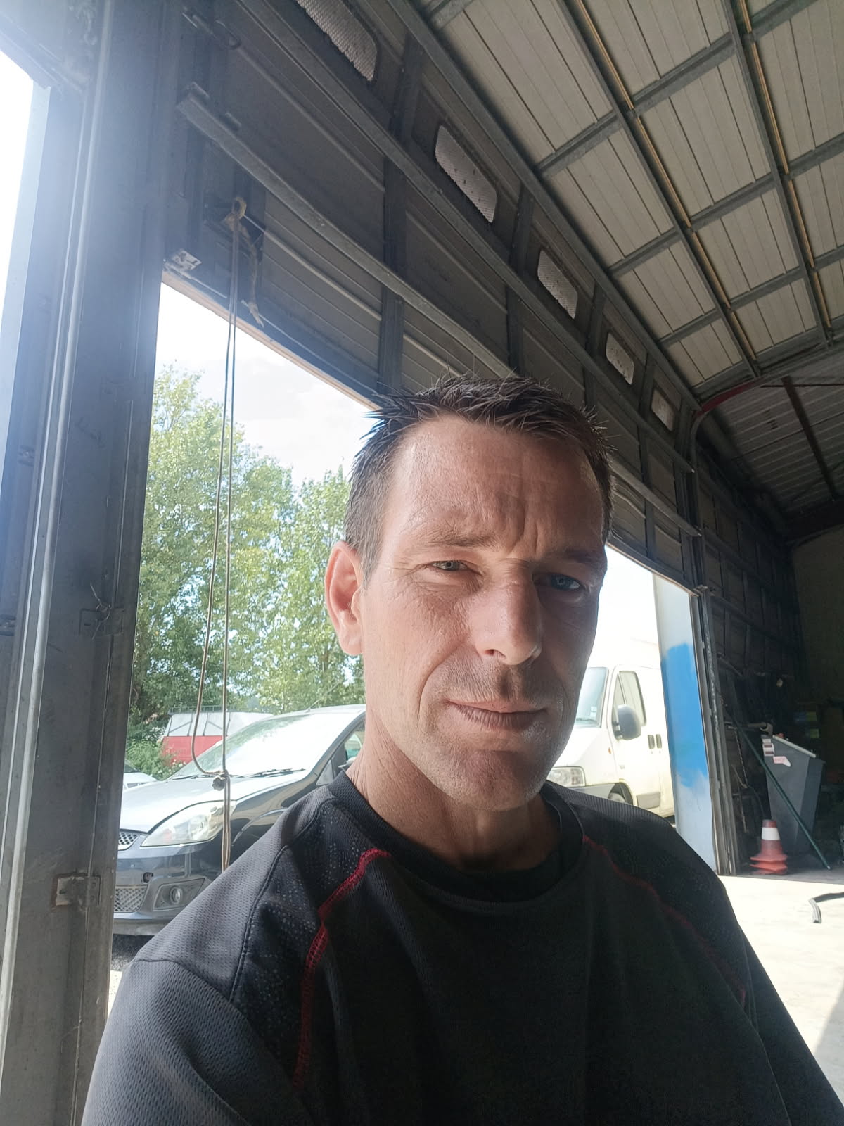 Profil de Ersen, 42 ans, Jeune gay à Zollikerberg (Zurich)