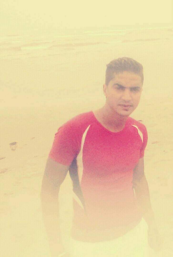 Profil de Réda, 34 ans, Jeune gay à Wollerau (Schwytz)