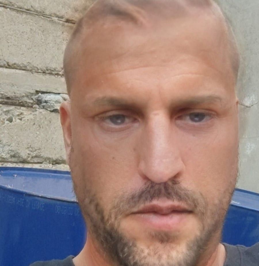 Profil de Djamy, 38 ans, Jeune gay à Zuoz (Grisons)