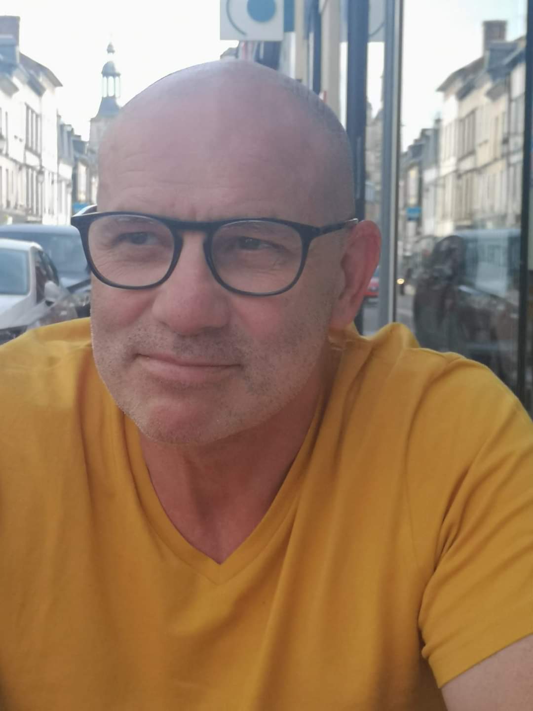 Profil de Mongi, 29 ans, Jeune gay à Rasa (Tessin)