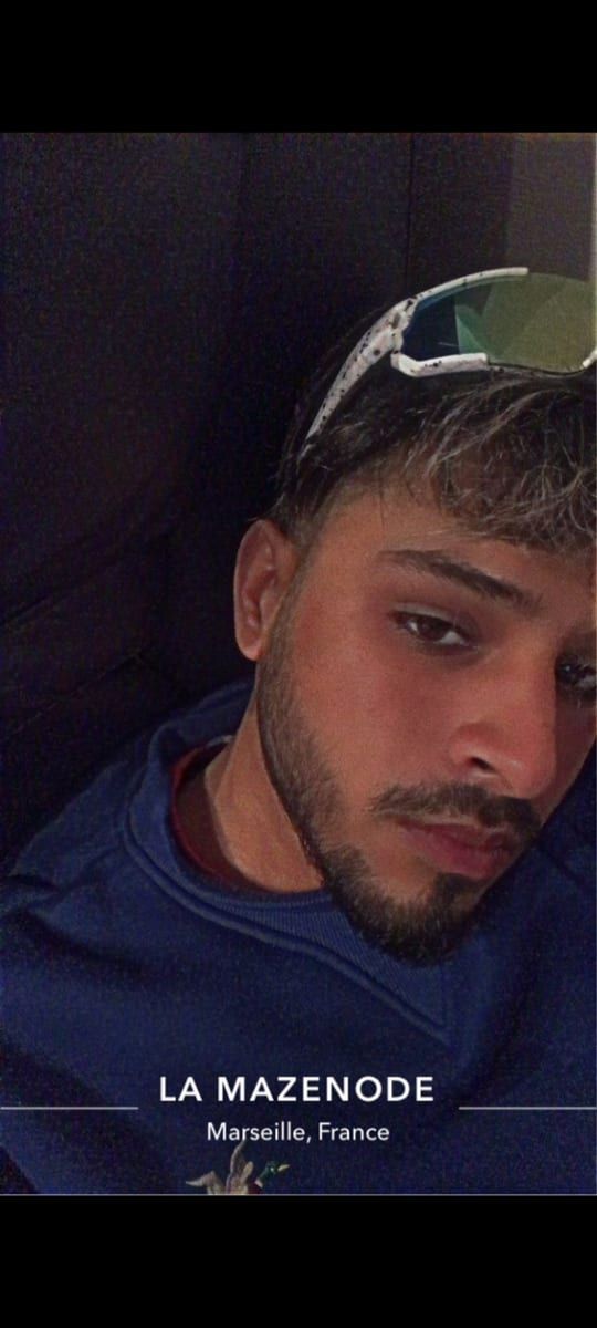 Cayetano - Jeune gay à Zeneggen Profil de Cayetano, 29 ans, Jeune gay à Zeneggen (Valais)
