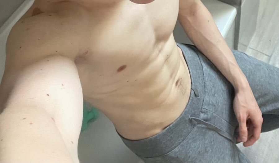 Profil de Chams-eddine, 29 ans, Jeune gay à Wavre (Neuchâtel)