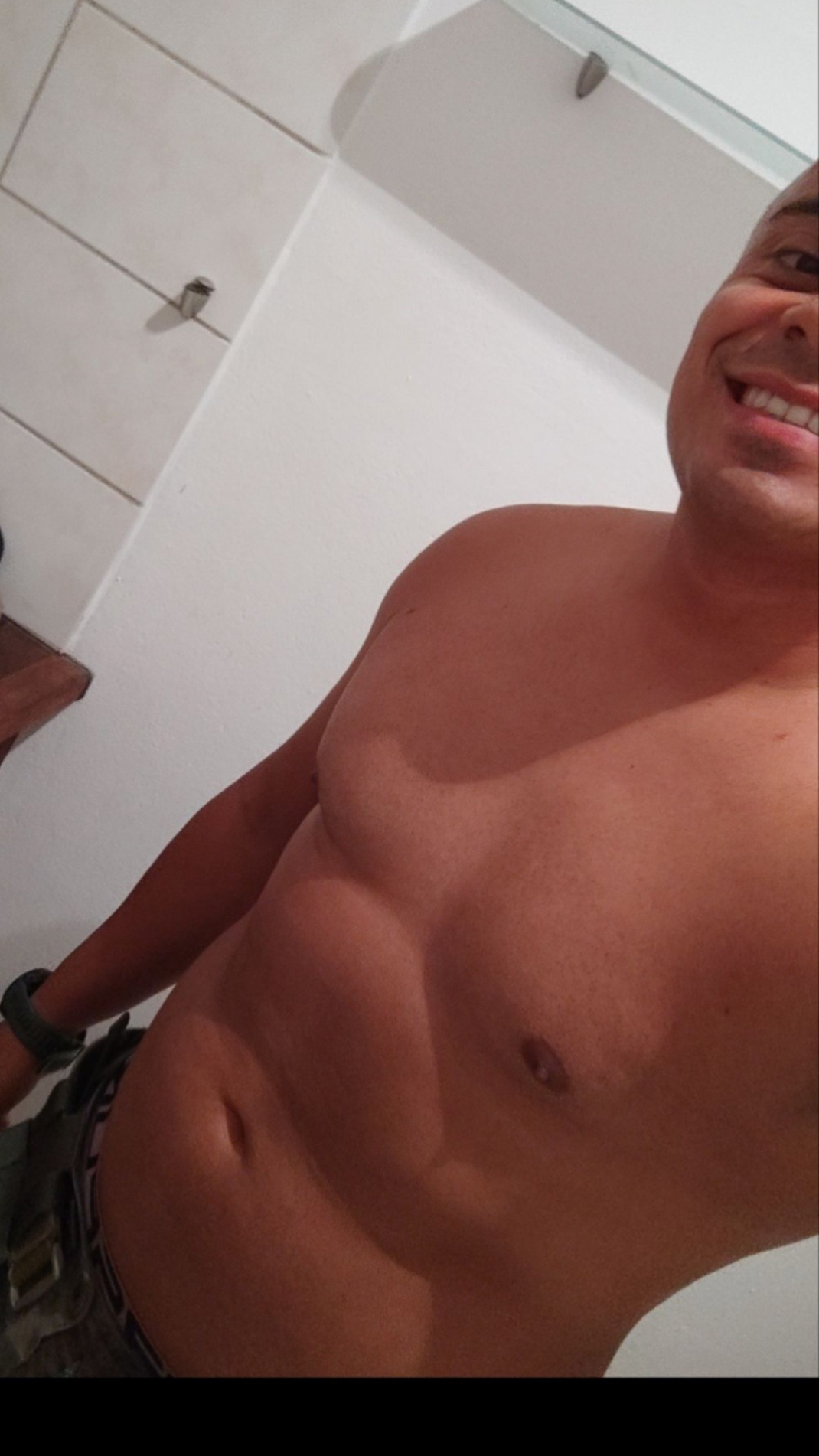 Profil de Keyan, 38 ans, Jeune gay à Inden (Valais)