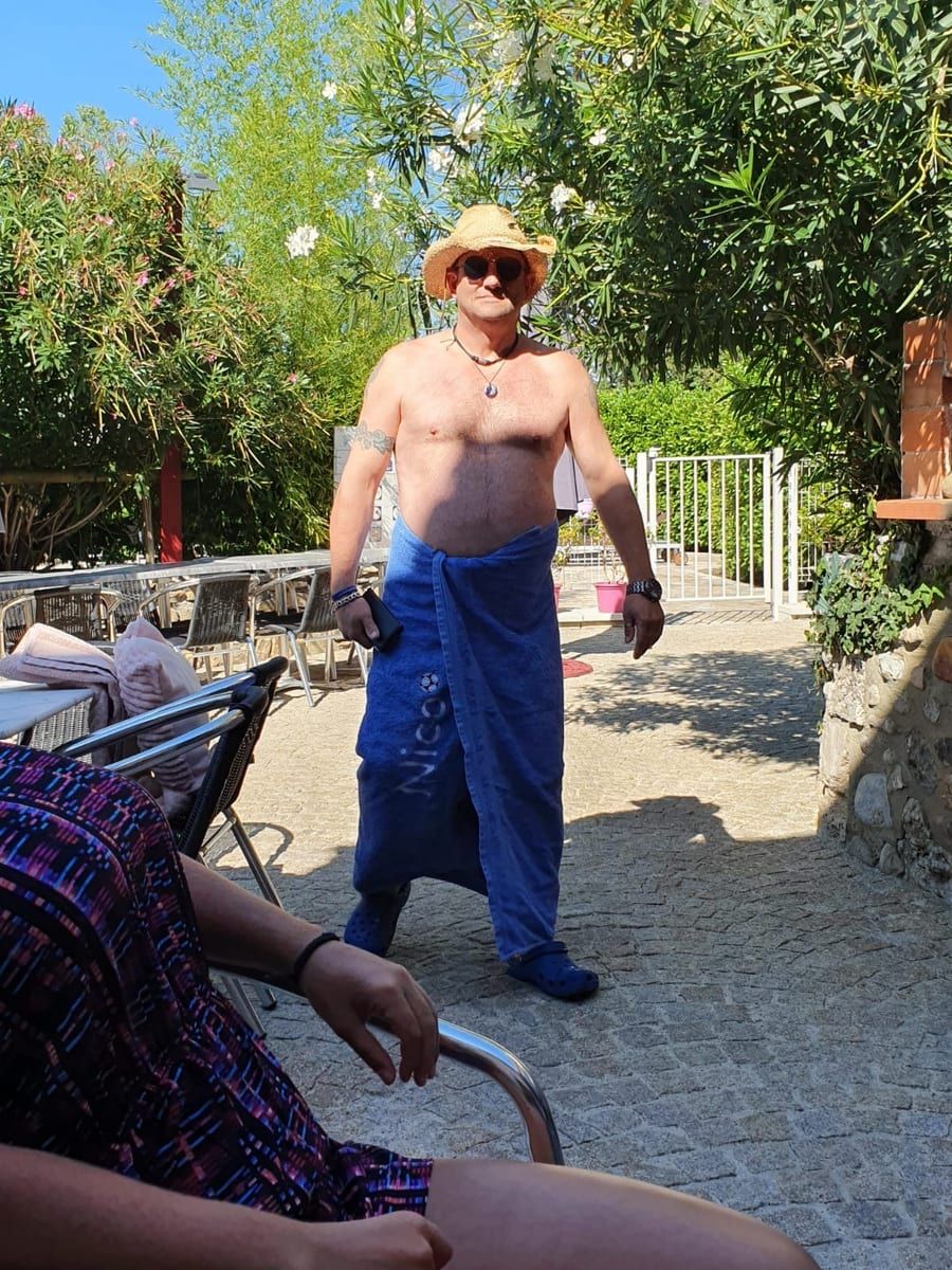 Profil de Zine, 45 ans, Jeune gay à Zillis (Grisons)