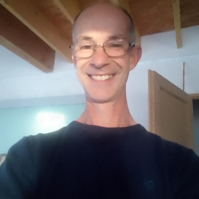 Profil de Ryad, 39 ans, Jeune gay à Melchtal (Obwald)