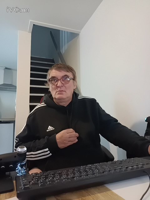 Profil de Colomban, 40 ans, Jeune gay à Wienacht-Tobel (Appenzell Rhodes-Extérieures)