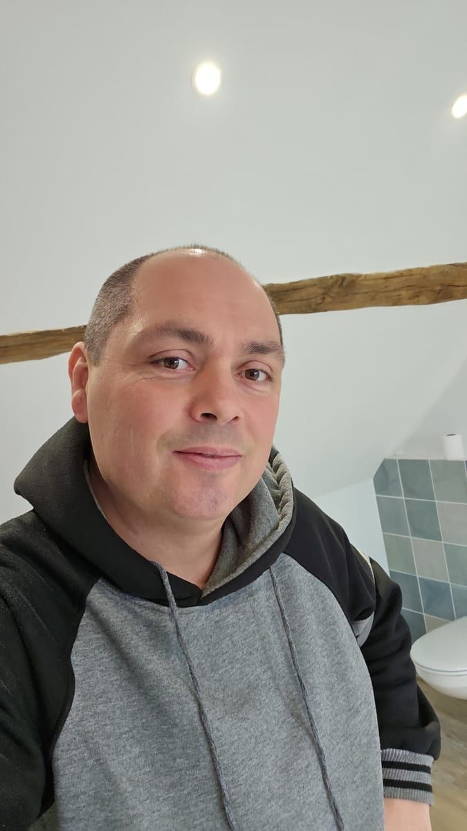 Profil de Timael, 22 ans, Jeune gay à Krattigen (Berne)