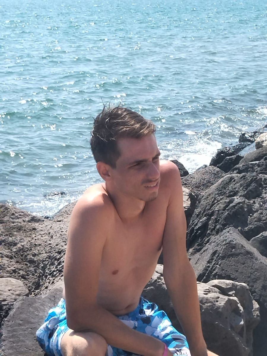 Profil de Souan, 23 ans, Jeune gay à Monte (Tessin)