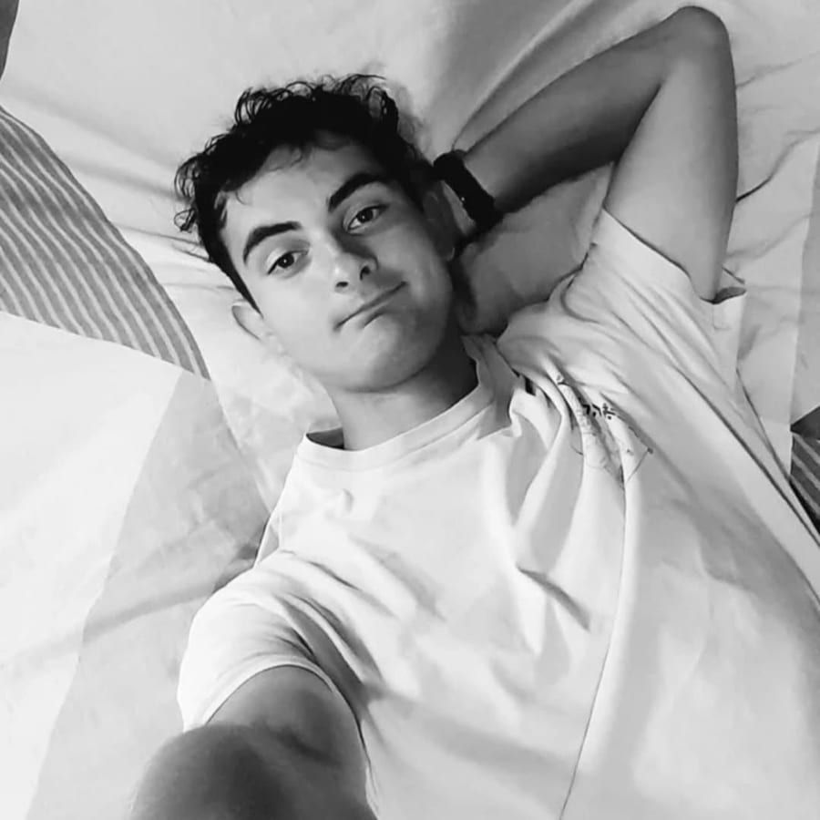 Profil de Saint-yves, 29 ans, Jeune gay à Bibern SO (Soleure)