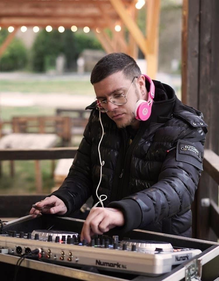 Profil de Viny, 30 ans, Jeune gay à Zollikerberg (Zurich)
