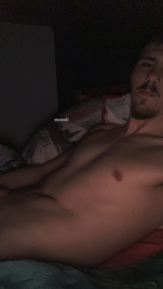Ludjy - Jeune gay à Zwillikon Profil de Ludjy, 22 ans, Jeune gay à Zwillikon (Zurich)