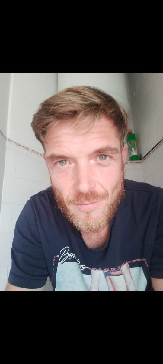 Profil de Delphin, 39 ans, Jeune gay à Bibern SO (Soleure)