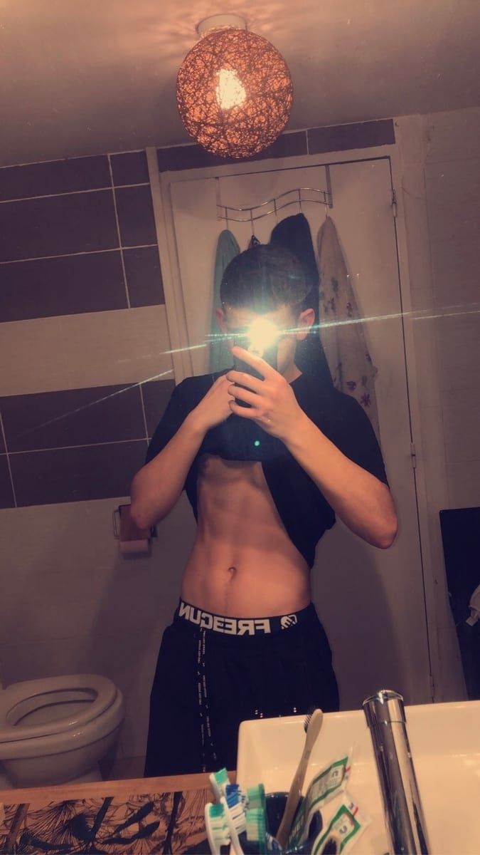 Profil de Boussif, 24 ans, Jeune gay à Wassen UR (Uri)
