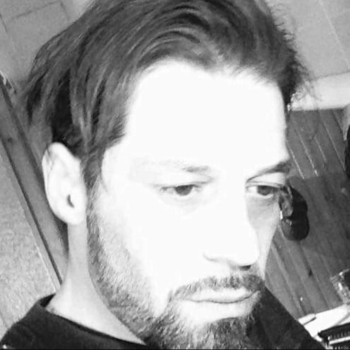 Profil de Djordan, 22 ans, Jeune gay à Mülligen (Argovie)