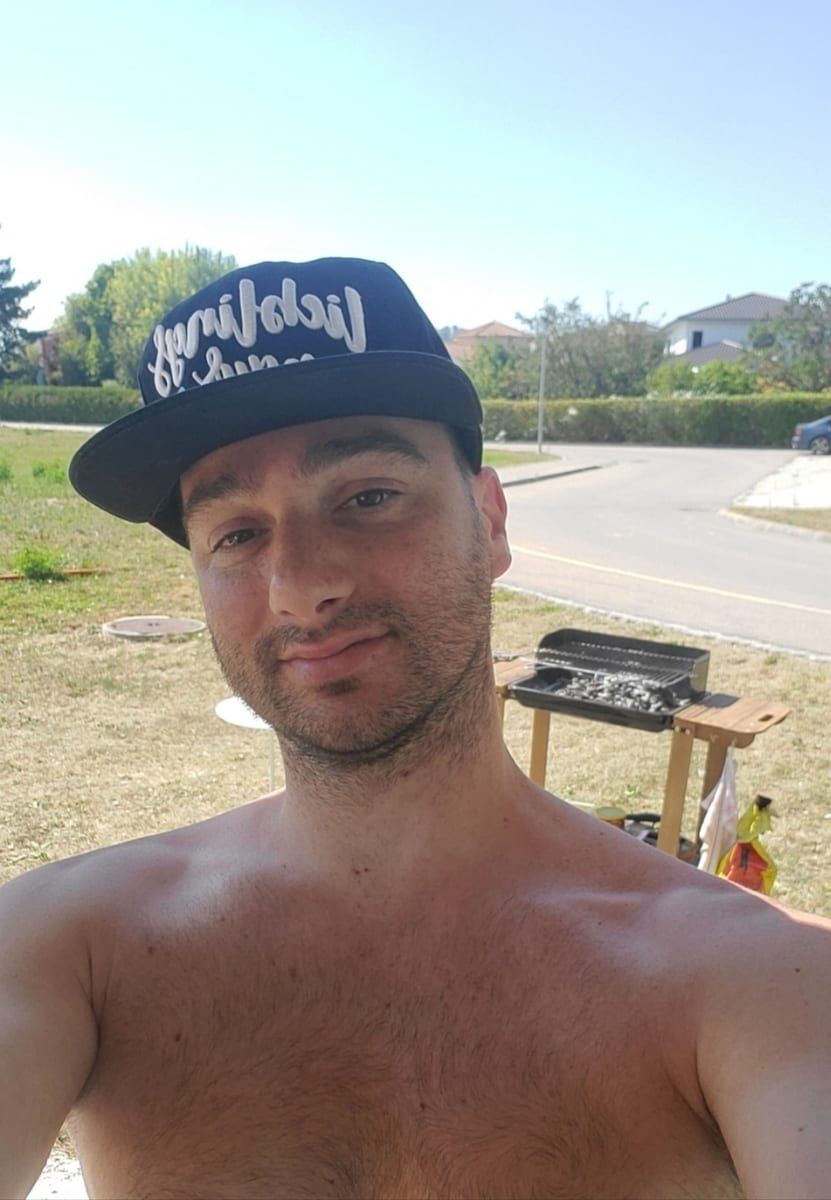 Profil de Sultan, 34 ans, Jeune gay à Ballmoos (Berne)