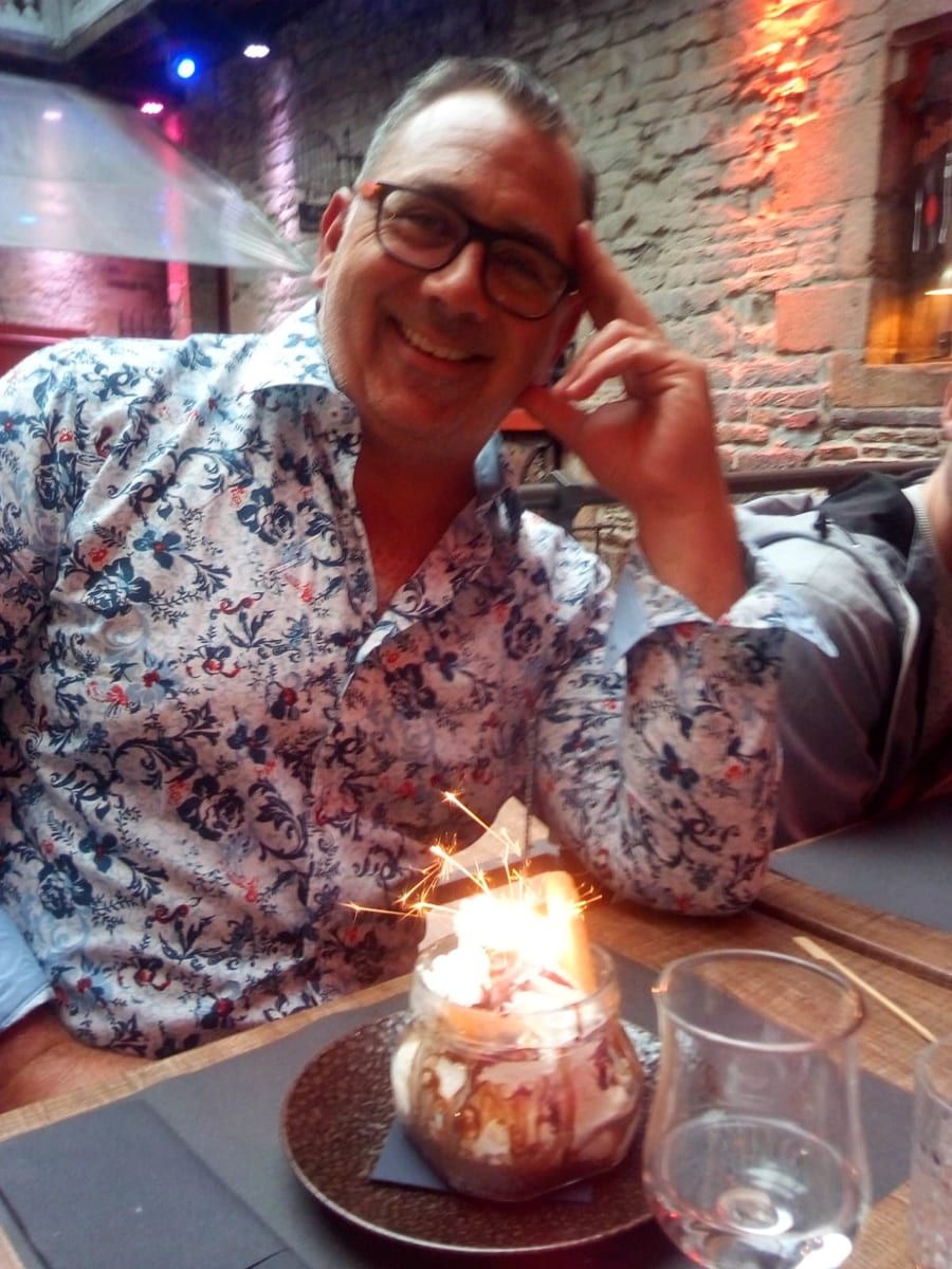 Profil de Radjiv, 35 ans, Jeune gay à Comano (Tessin)