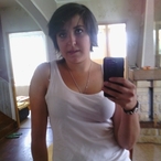 Meya - Jeune gay à Zuoz Profil de Meya, 32 ans, Jeune gay à Zuoz (Grisons)