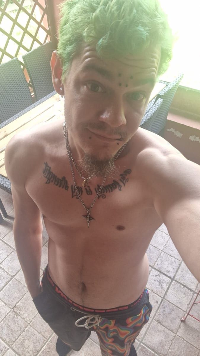 Profil de Lael, 43 ans, Jeune gay à Reckingen VS (Valais)