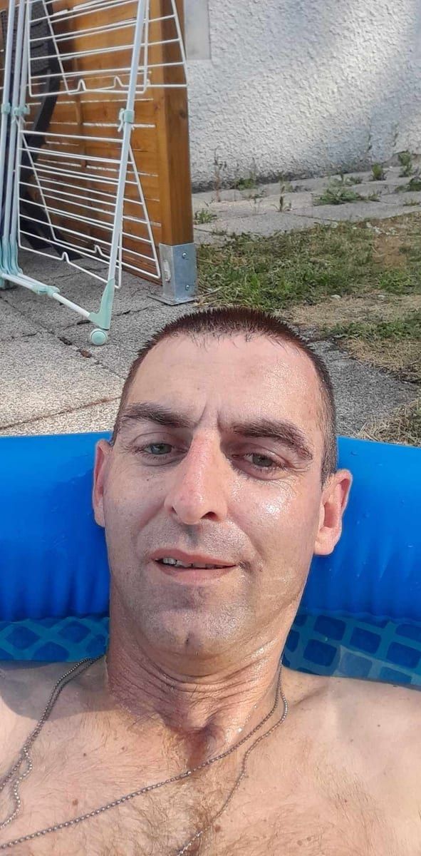 Profil de Adame, 36 ans, Jeune gay à Zunzgen (Bâle-Campagne)