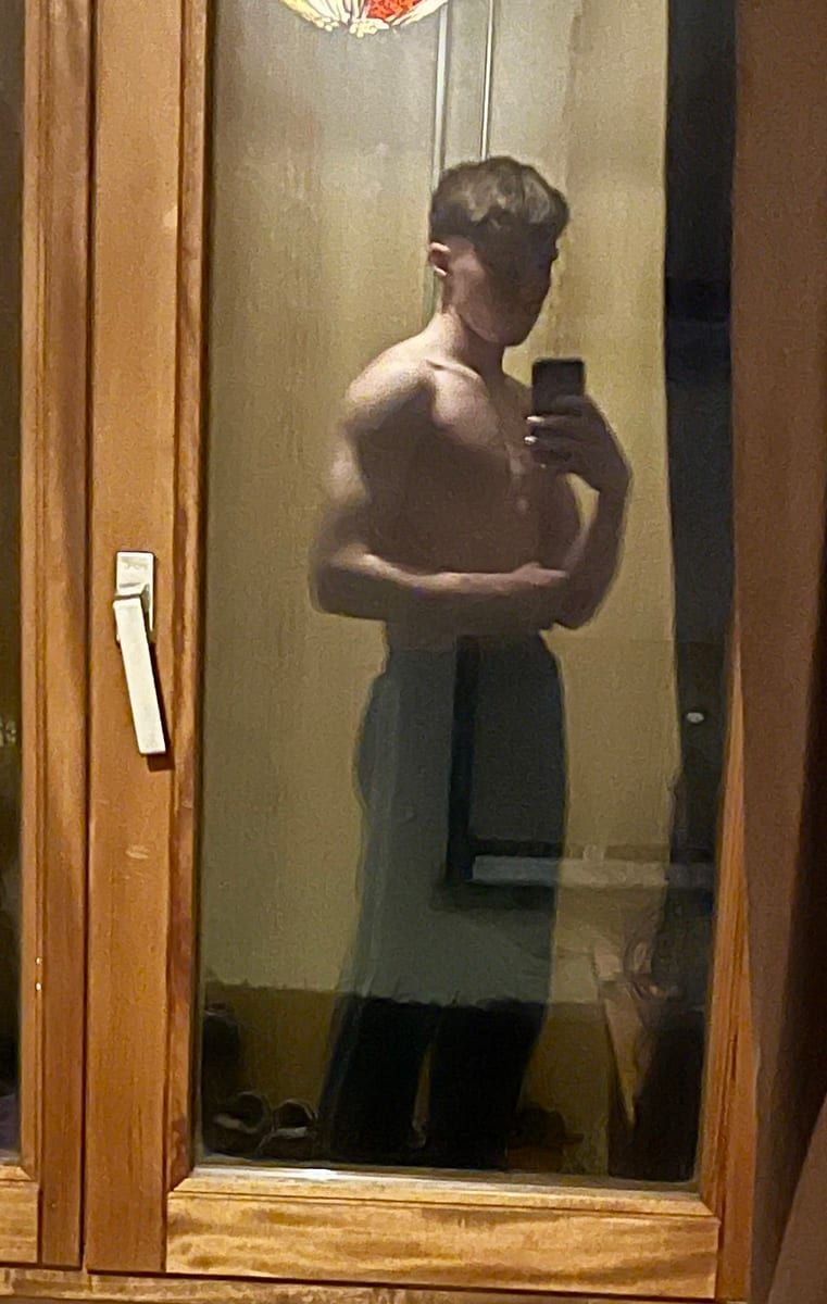 Profil de Ichai, 25 ans, Jeune gay à Grandfontaine (Jura)